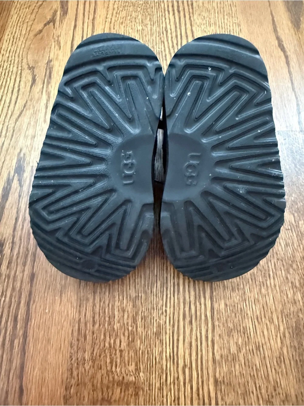 UGG Neumel II Kids Black Lace-Up Cozy Winter Boots